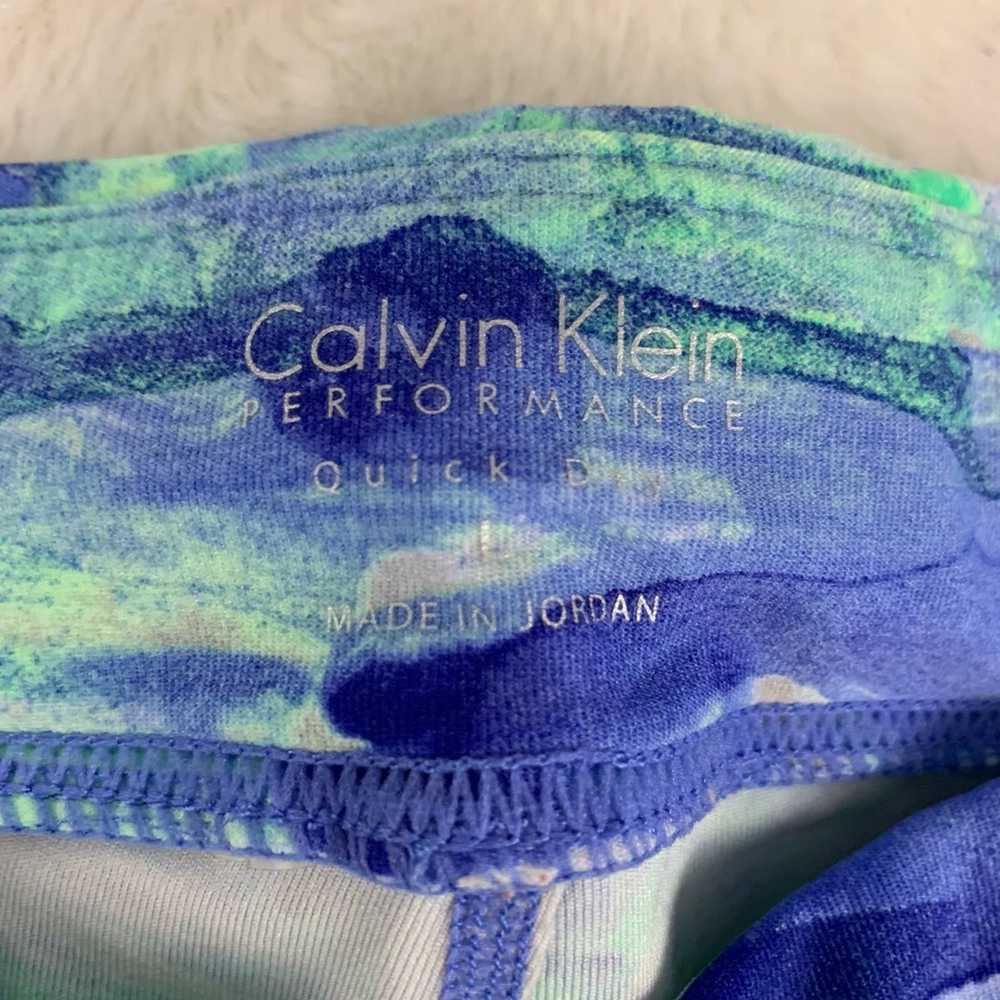 Women's Calvin Klein Capri Leggings - image 4