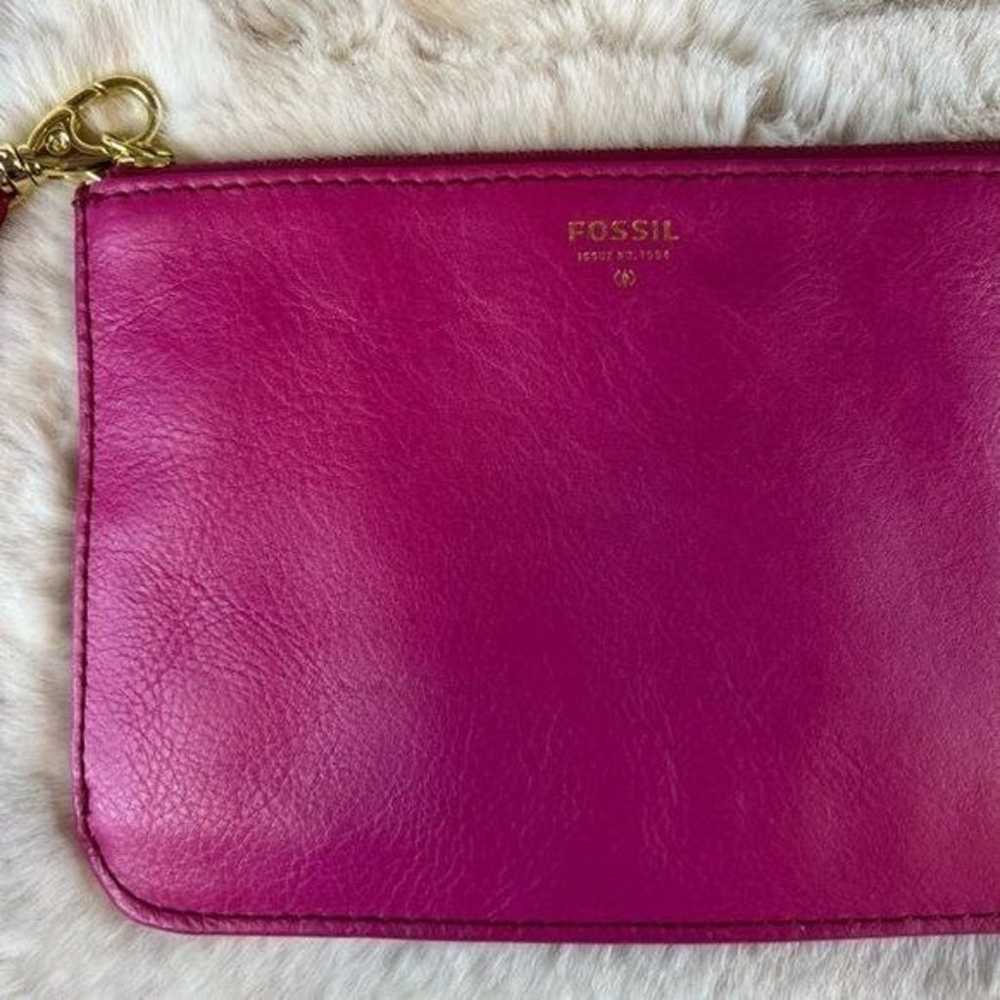 Fossil Large Zip Close Fuchsia Leather Wristlet W… - image 2