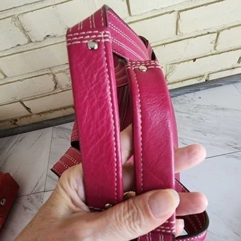 Like New Rare Coach Hampton Fuschia Leather Shoul… - image 3