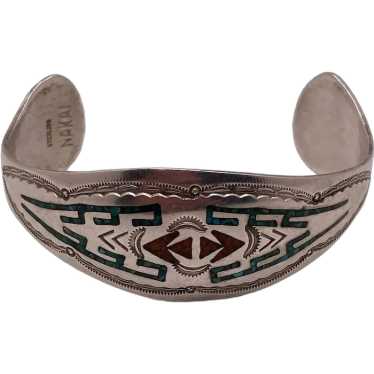 Important Vintage Native American Navajo Nakai Pink Shell Sterling Silver Bracelet Important Vintage Native American Navajo Nakai Pink Shell Sterling Silver Bracelet