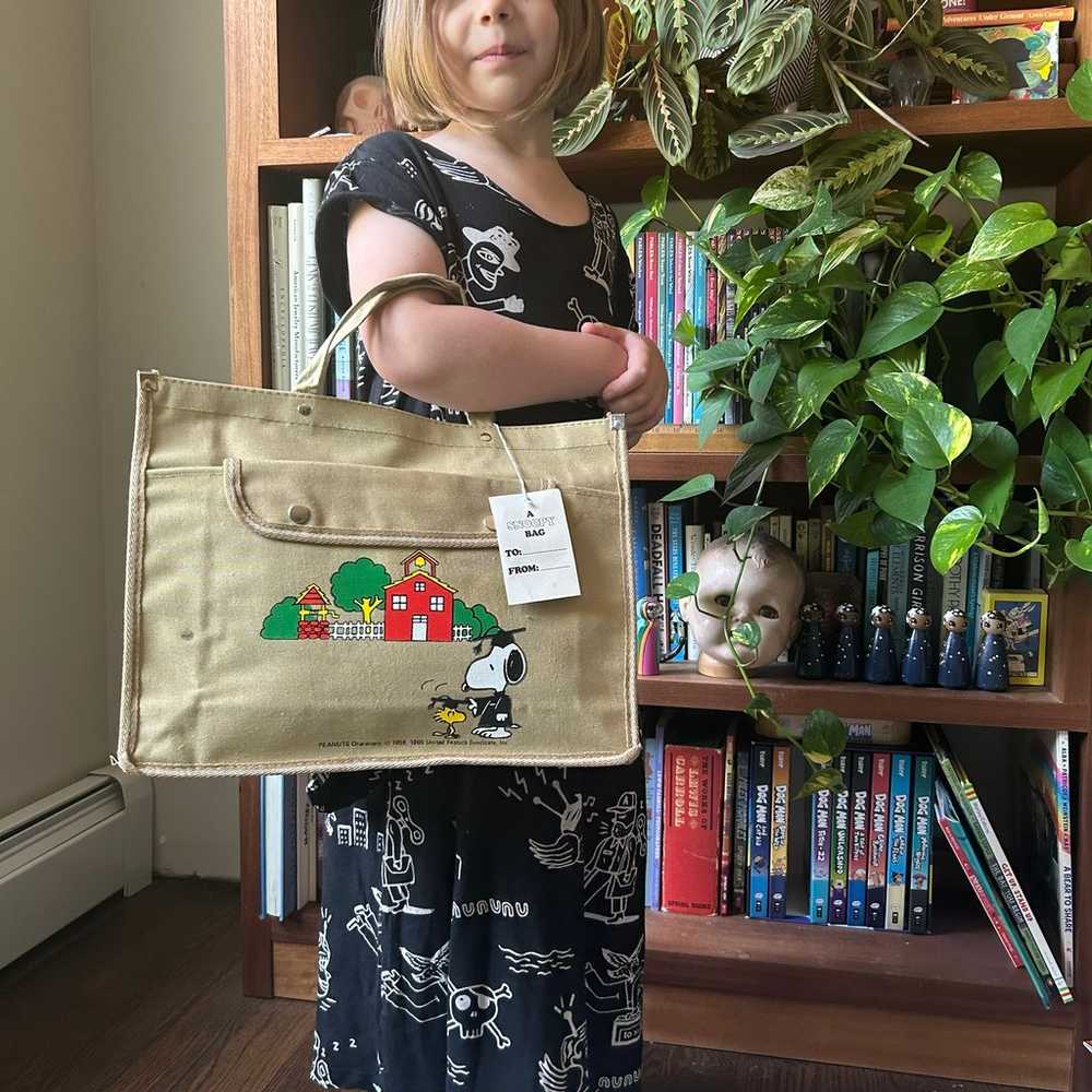 Vintage Snoopy Peanuts graduation school bag 60s - image 2