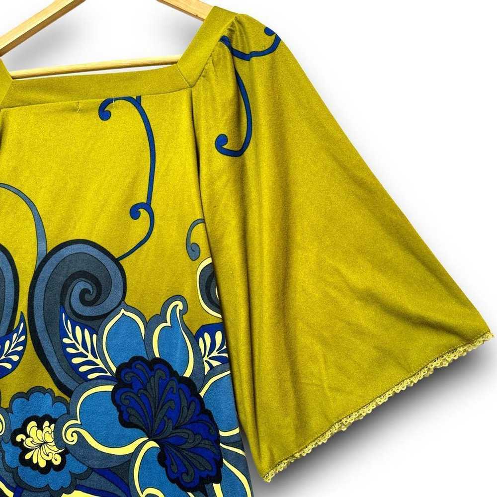 Minion Retro Floral Cute 5-minute Sleeve Tunic M … - image 10