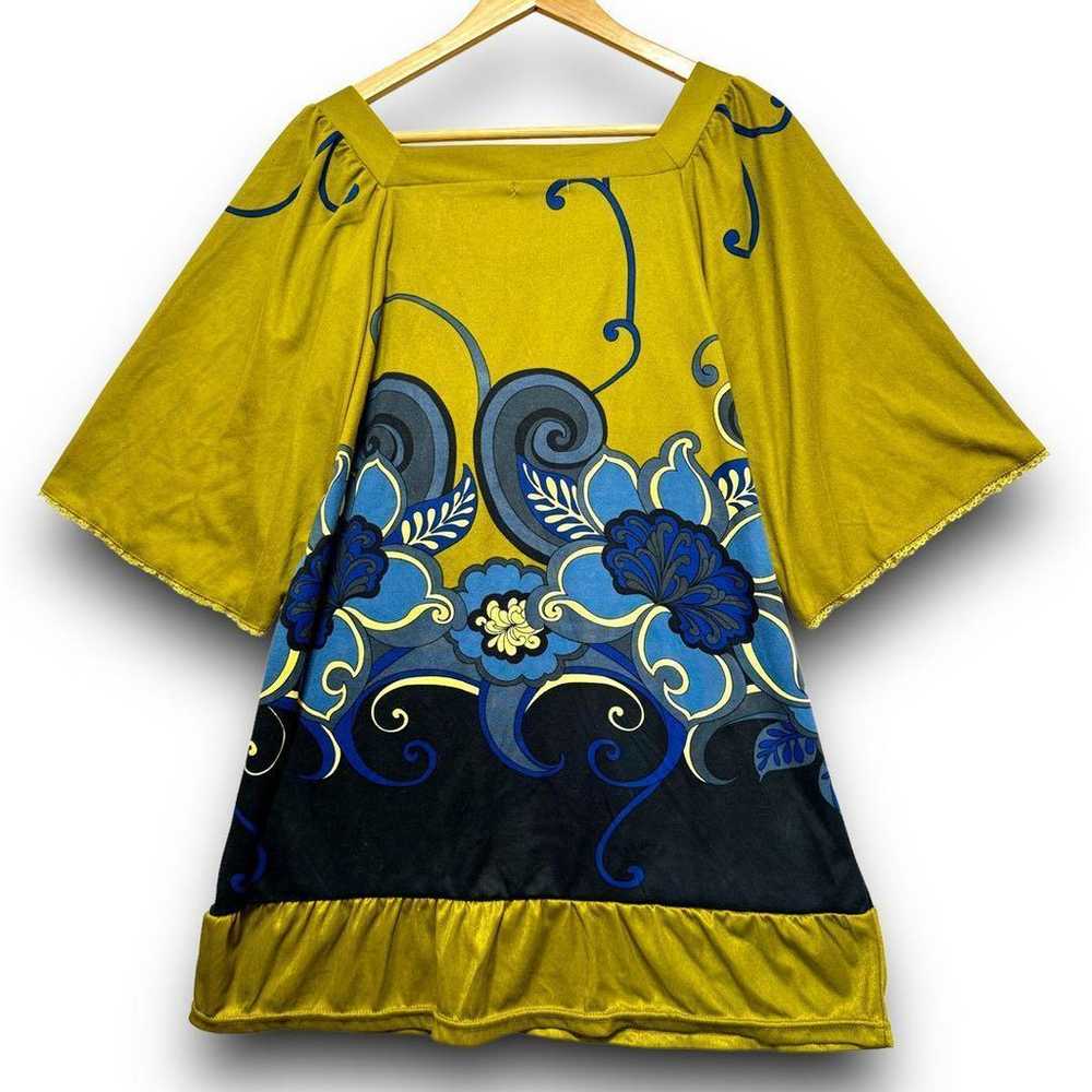 Minion Retro Floral Cute 5-minute Sleeve Tunic M … - image 3