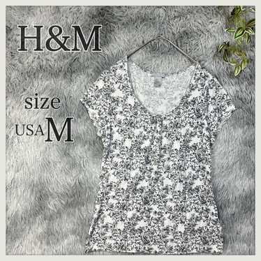 H&M / H and M / T-shirt / Floral pattern / Spring… - image 1