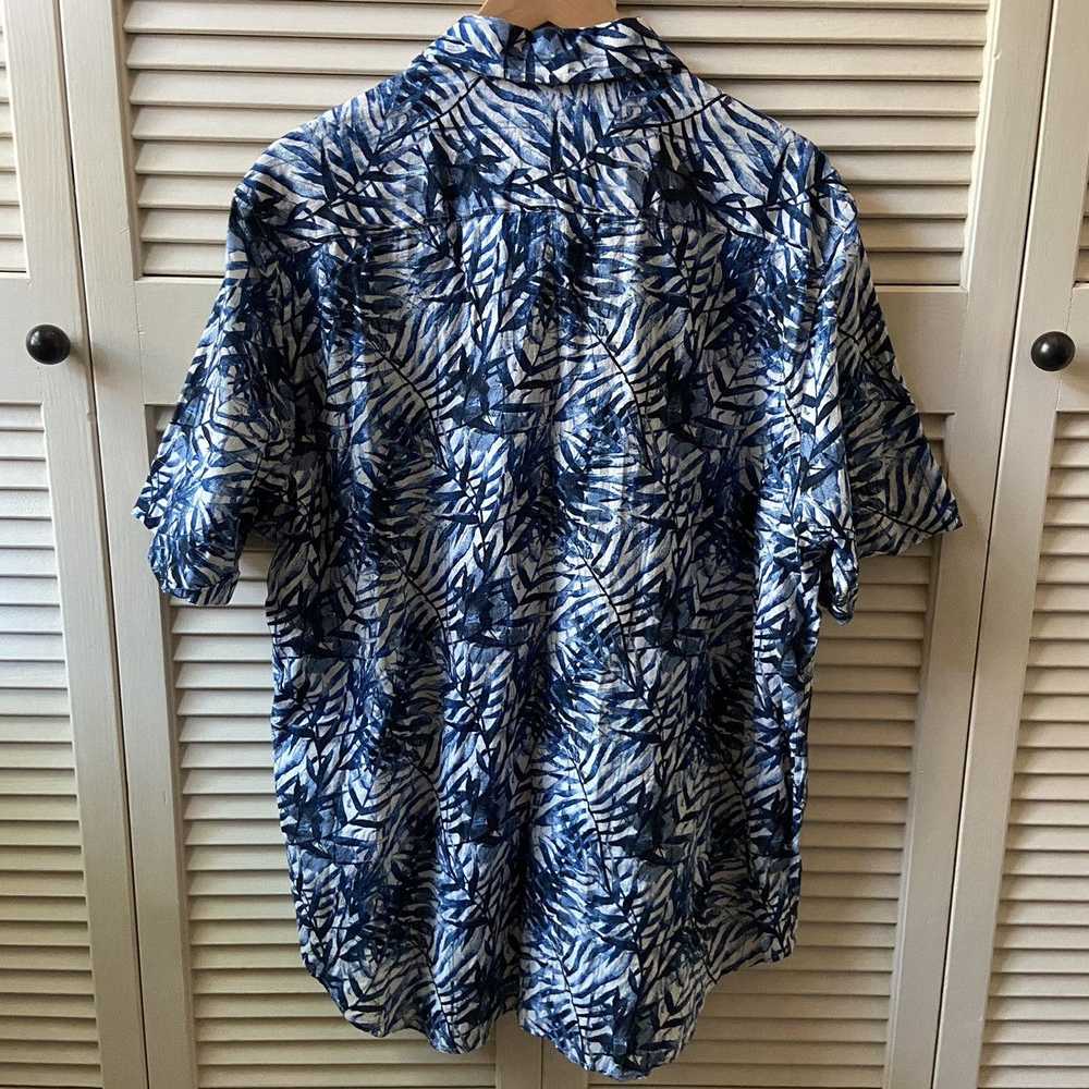 Robert Graham Robert Graham Linen Button Up SS Sh… - image 8