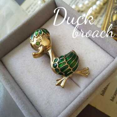 V mark, domestic duck, duck brooch, green, bird, … - image 1