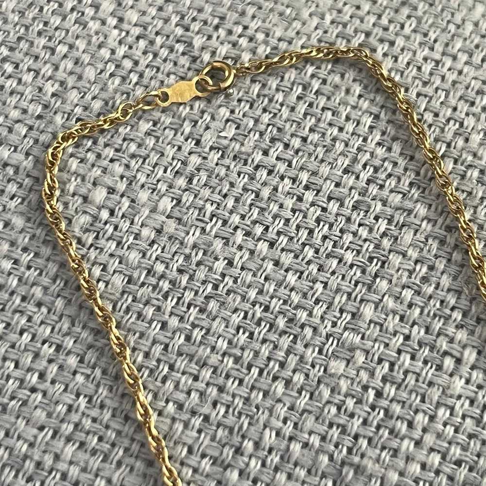 Vintage 14k Yellow Gold Signed Crest Necklace - image 2