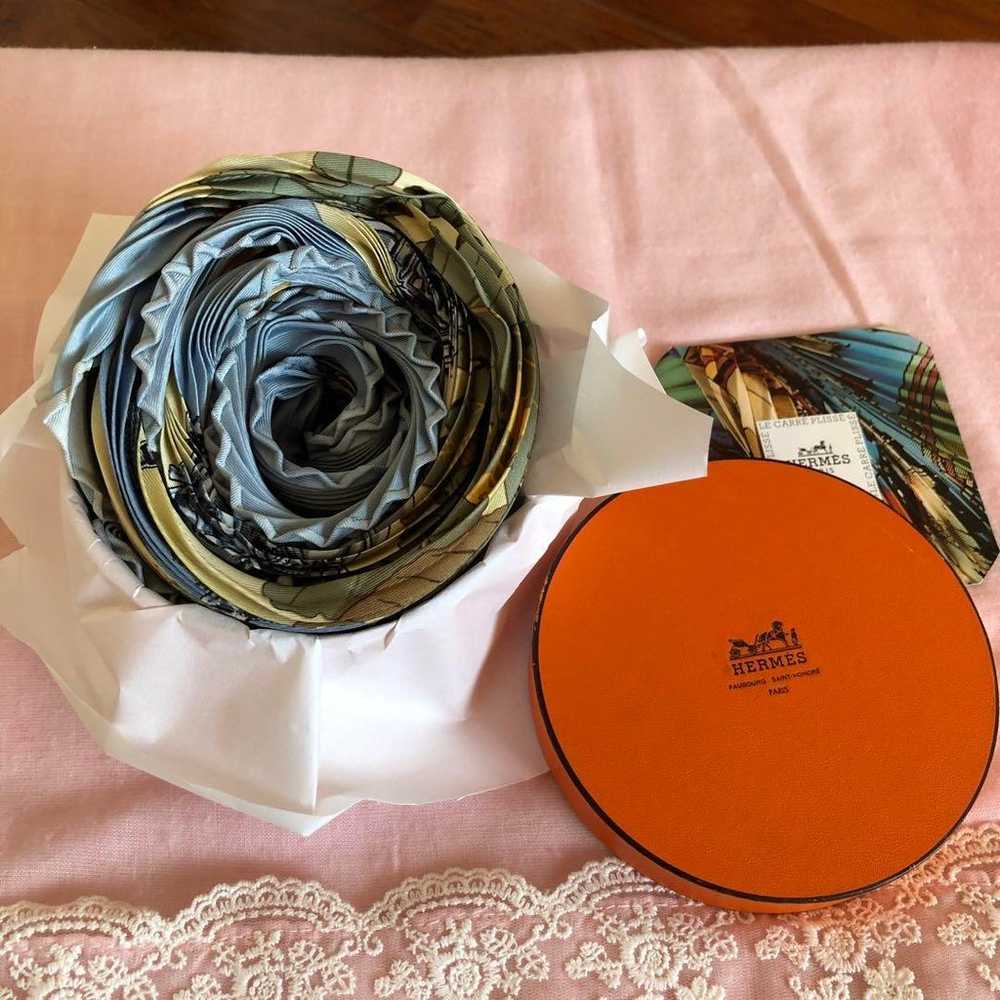 HERMES 100% Silk Pleated Scarf Vintage - image 1