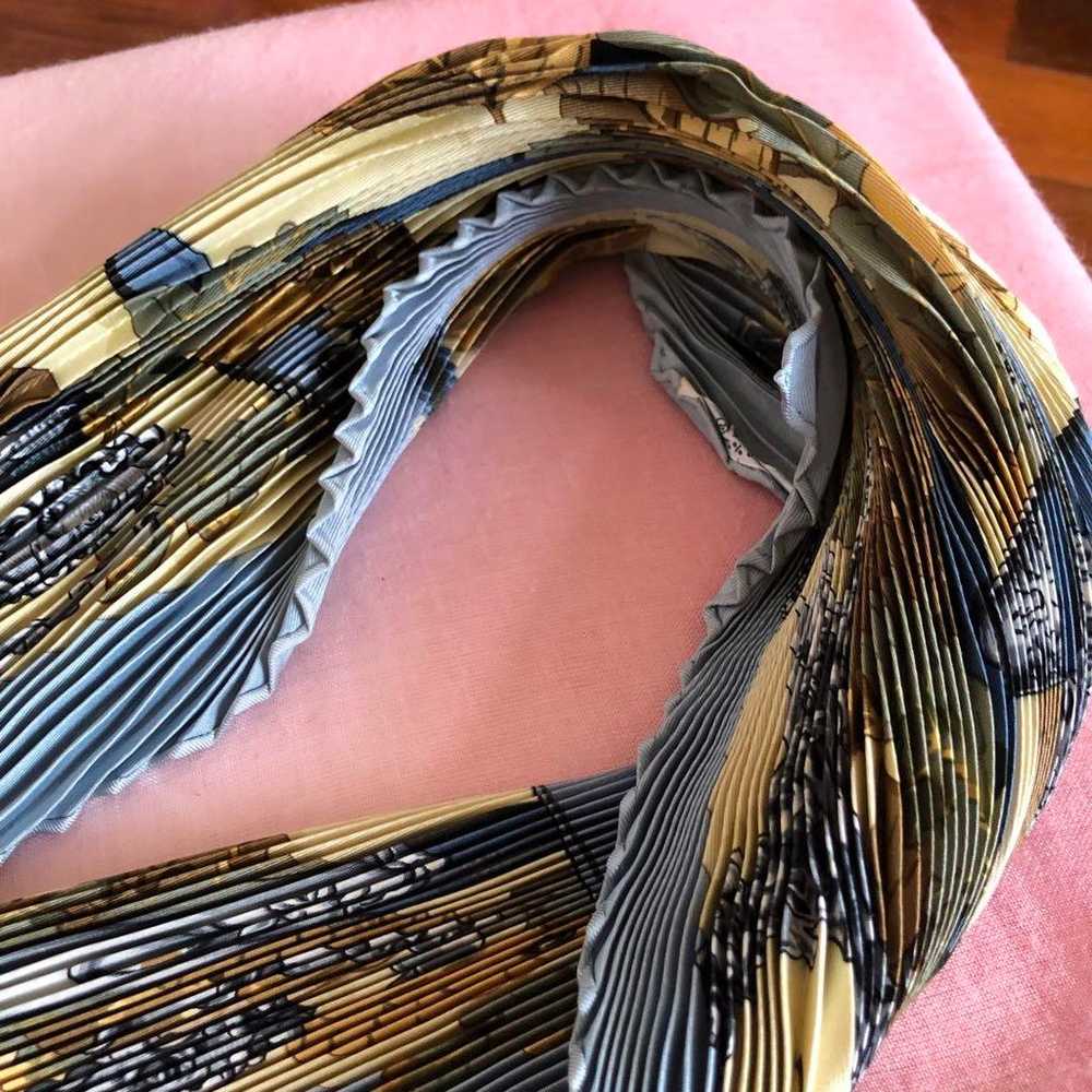 HERMES 100% Silk Pleated Scarf Vintage - image 7