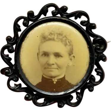 Estate antique portrait frame pin