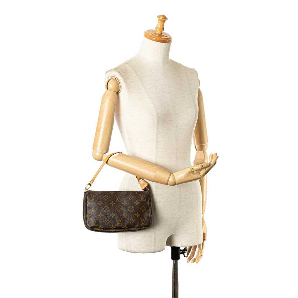 Louis Vuitton Pochette Accessoire leather handbag - image 11