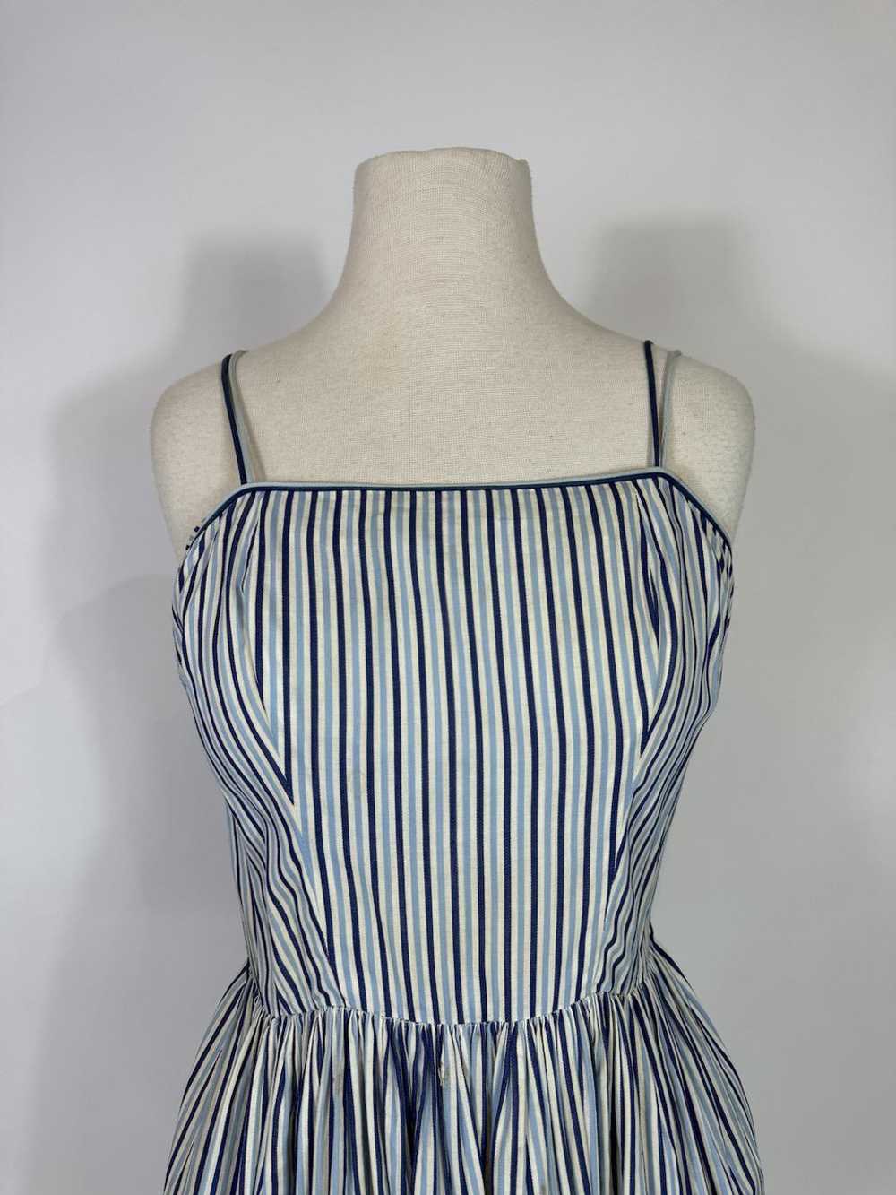 1950s Blue and White Striped Fit n Flare Sundress - image 2