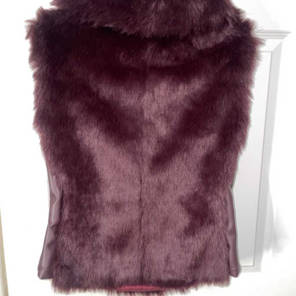 Faux Fur vest - image 2