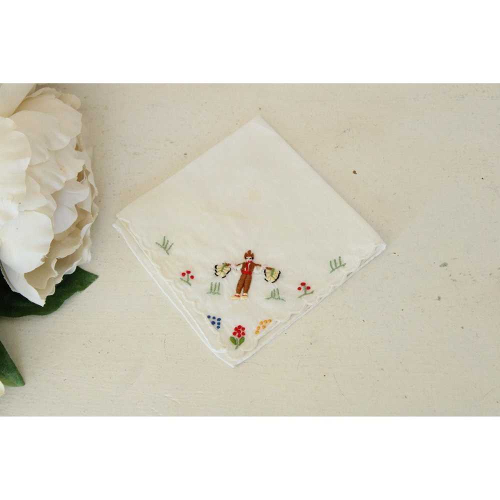 Vintage White Linen Folk Embroidered Hanky - image 1