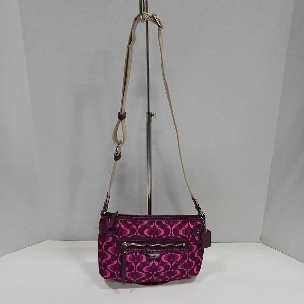 Authentic COACH Daisy Split Signature Logo Nylon … - image 3