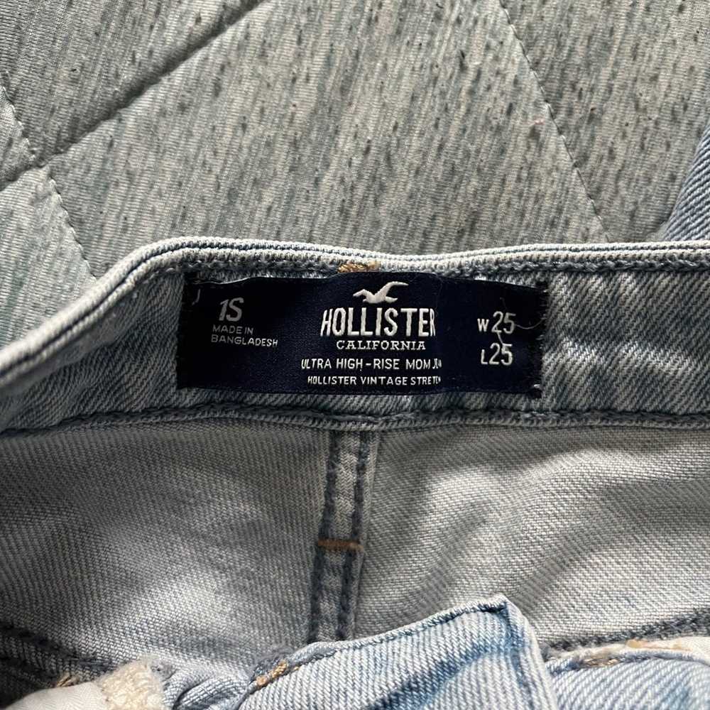 Hollister Ultra High-Rise Mom Jeans Vintage Stret… - image 4