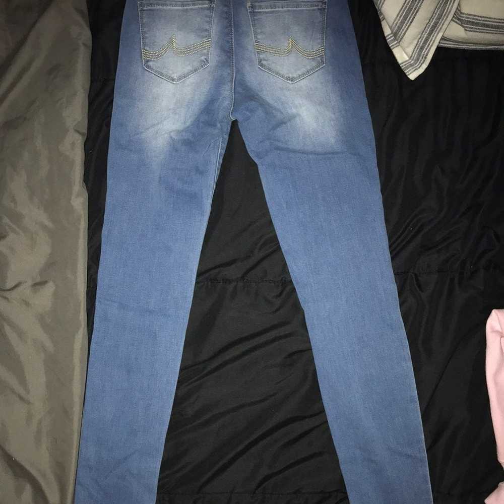 NWOT Bundle 3 pairs of women Jeans - image 3