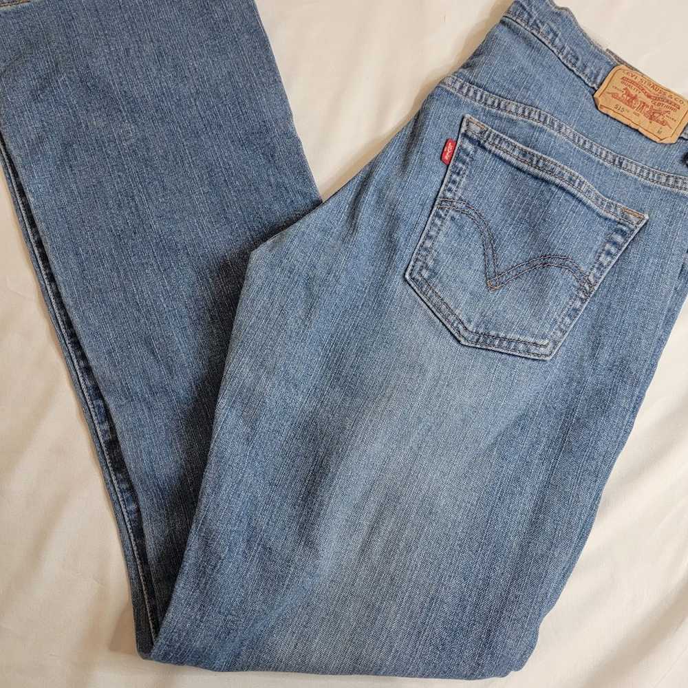 womens Levi's jean - image 1