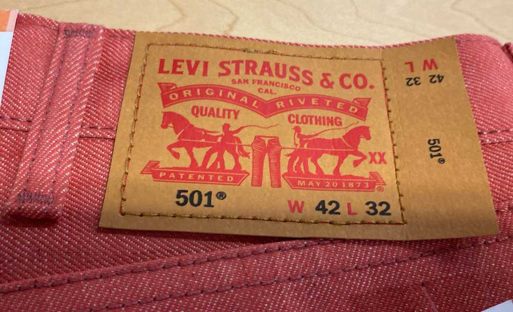 NWT Levi's 501 Mens Red Cotton Shrink To Fit Butt… - image 8