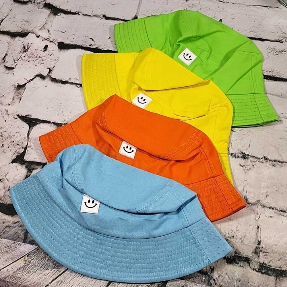 Logo 7 Colorful Bucket Hats Lot Of 4 Adult One-Si… - image 1