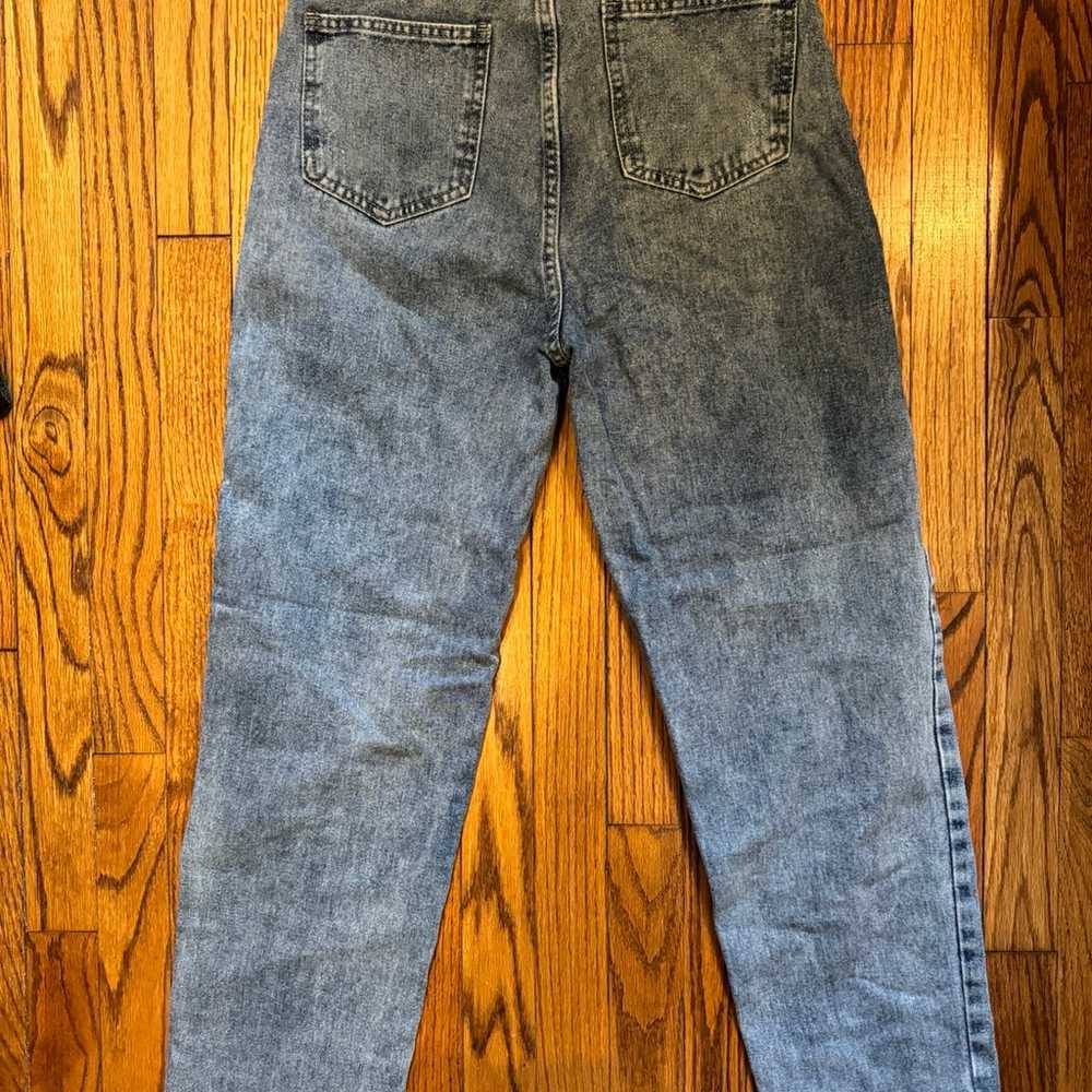 medium dark wash jeans - image 3