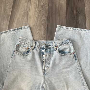 levi’s high waisted cropped jeans size 28 - image 1