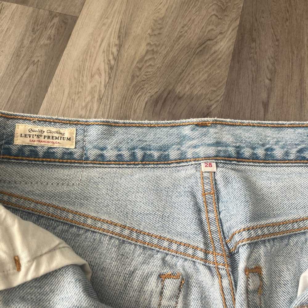 levi’s high waisted cropped jeans size 28 - image 2