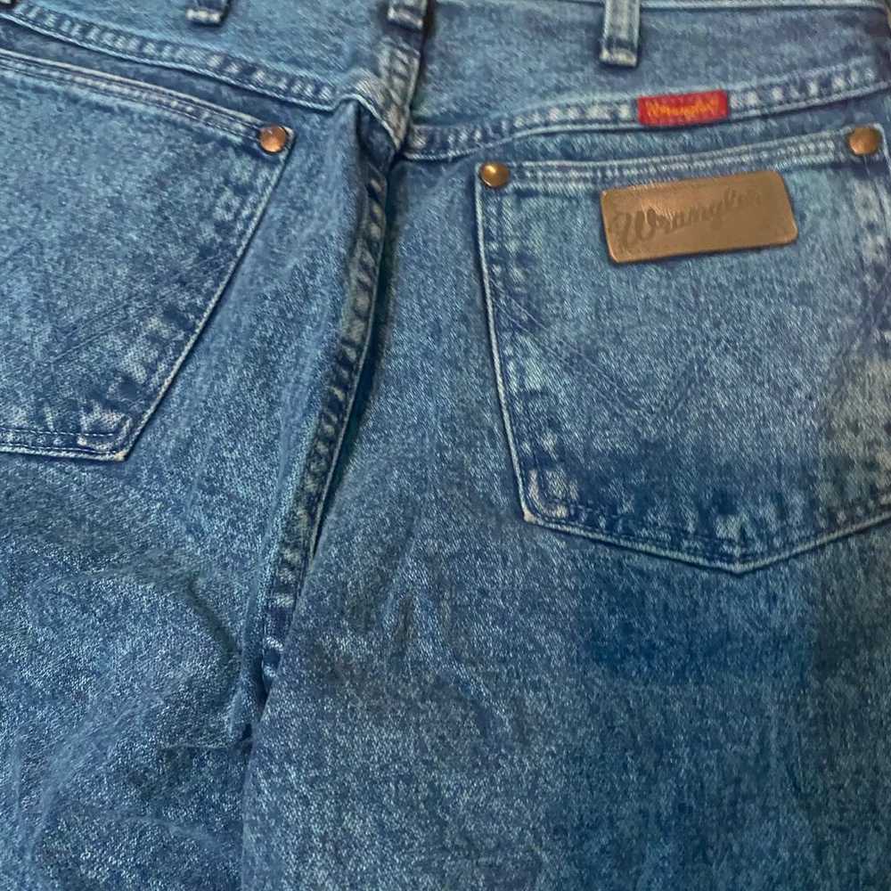 Vintage acid wash wrangler jeans - image 4