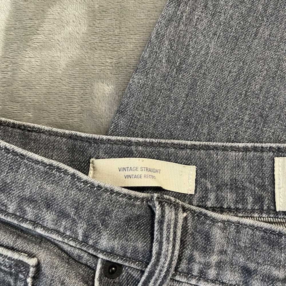 Universal Thread Distressed Vintage Straight Jean… - image 5