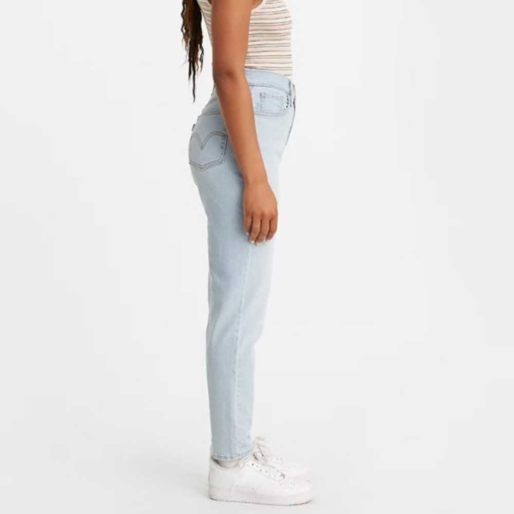 Levi’s High Waisted Taper Jean - image 7