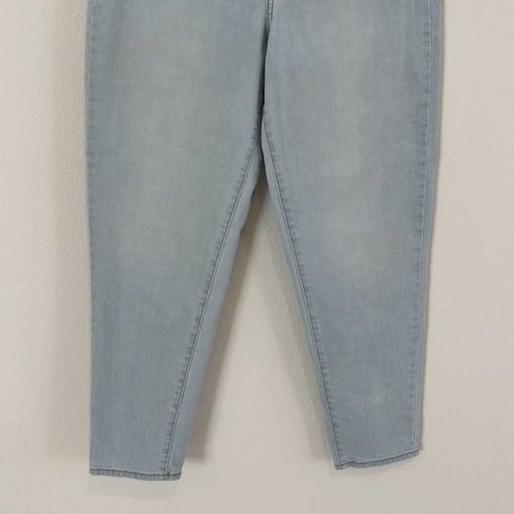 Levi’s High Waisted Taper Jean - image 8