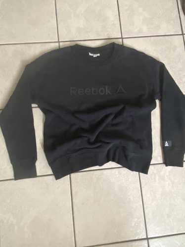 Designer Vintage reebok sweater/ pull over