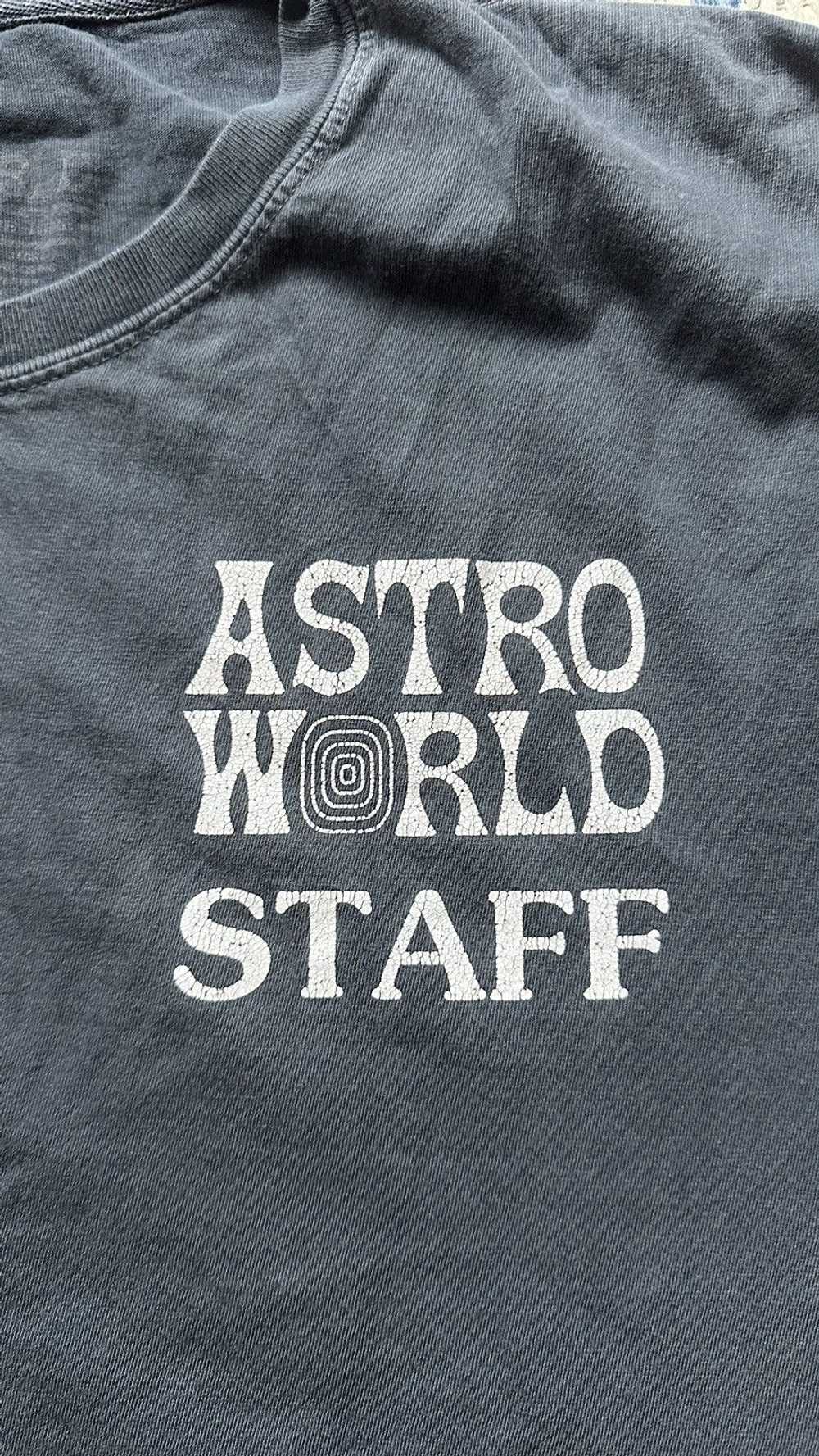 Travis Scott Astroworld Staff tee Size XL - image 4