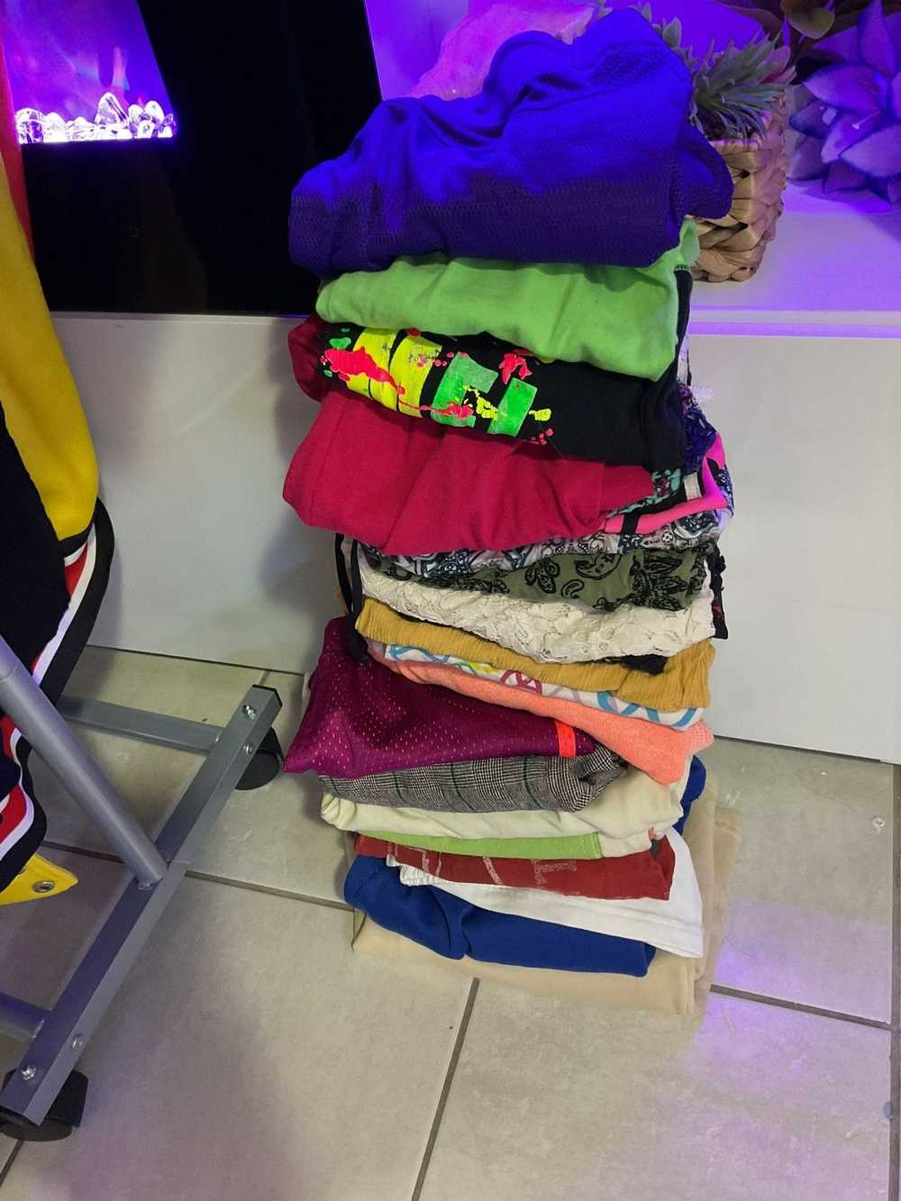 Other Bundle of clothes - image 7