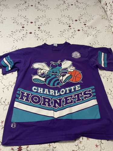 NBA × Vintage Vintage NBA HORNETS TEE