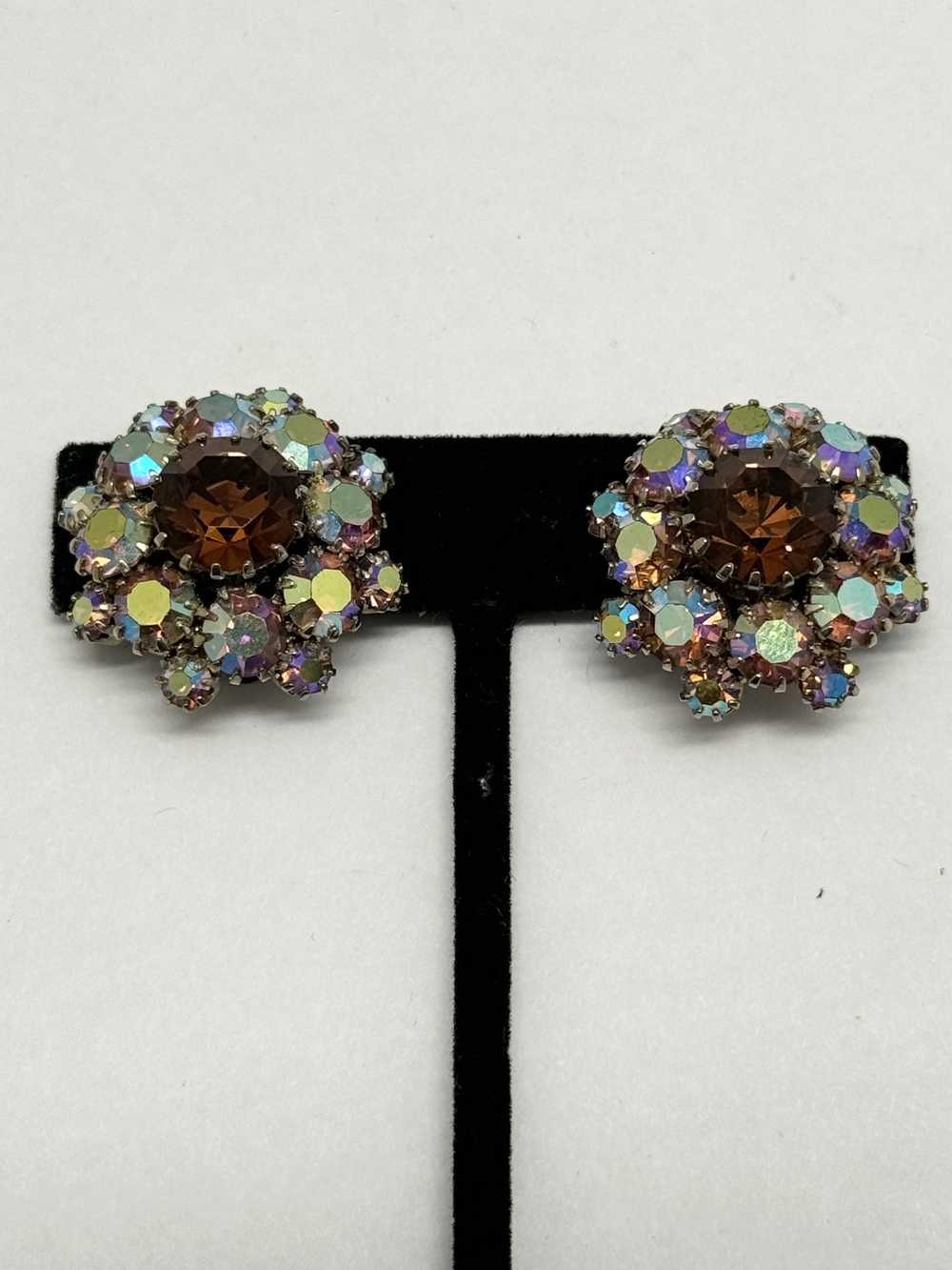 Vintage Vintage brown rhinestone glass earrings - image 4