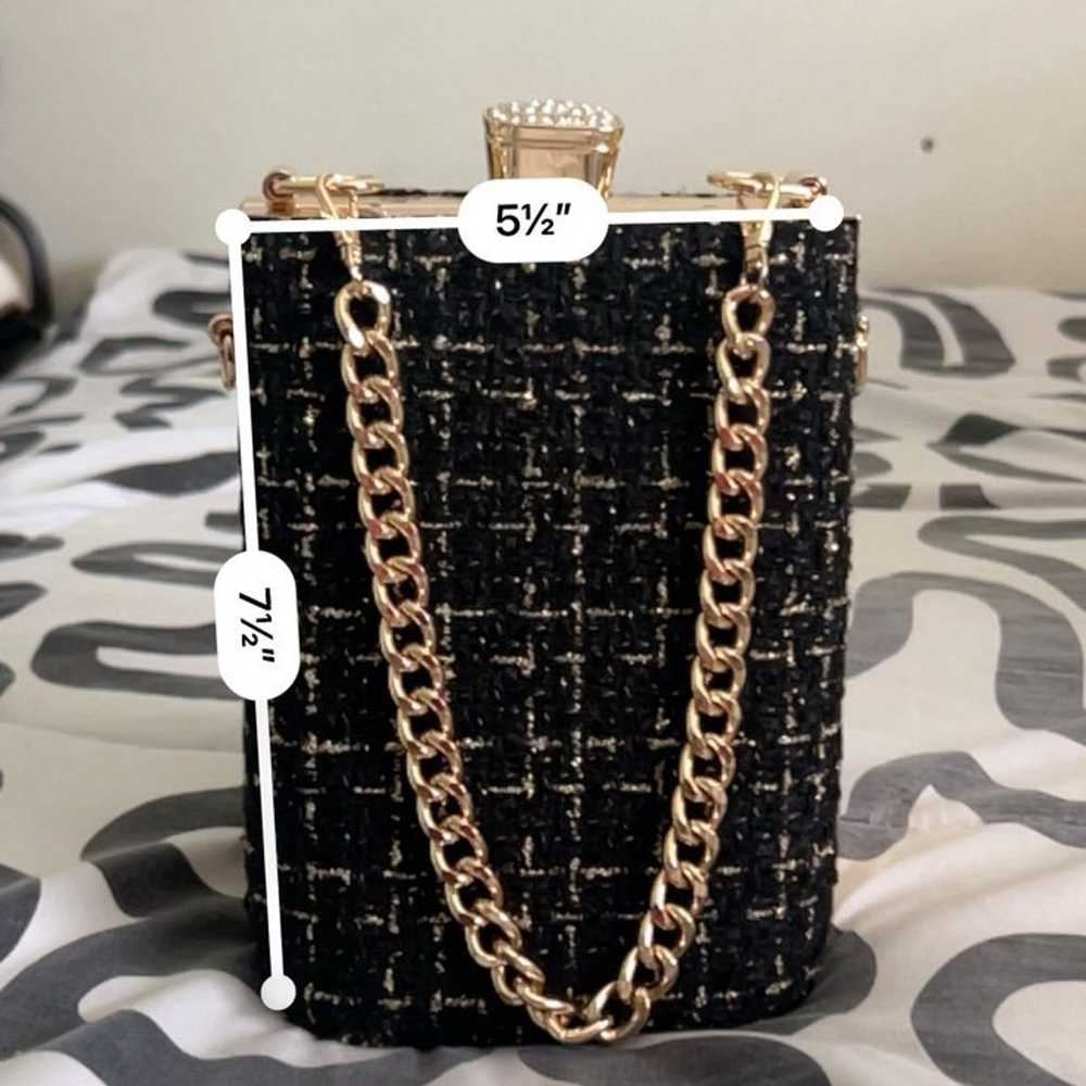 Elegant vintage looking clip bag - image 6