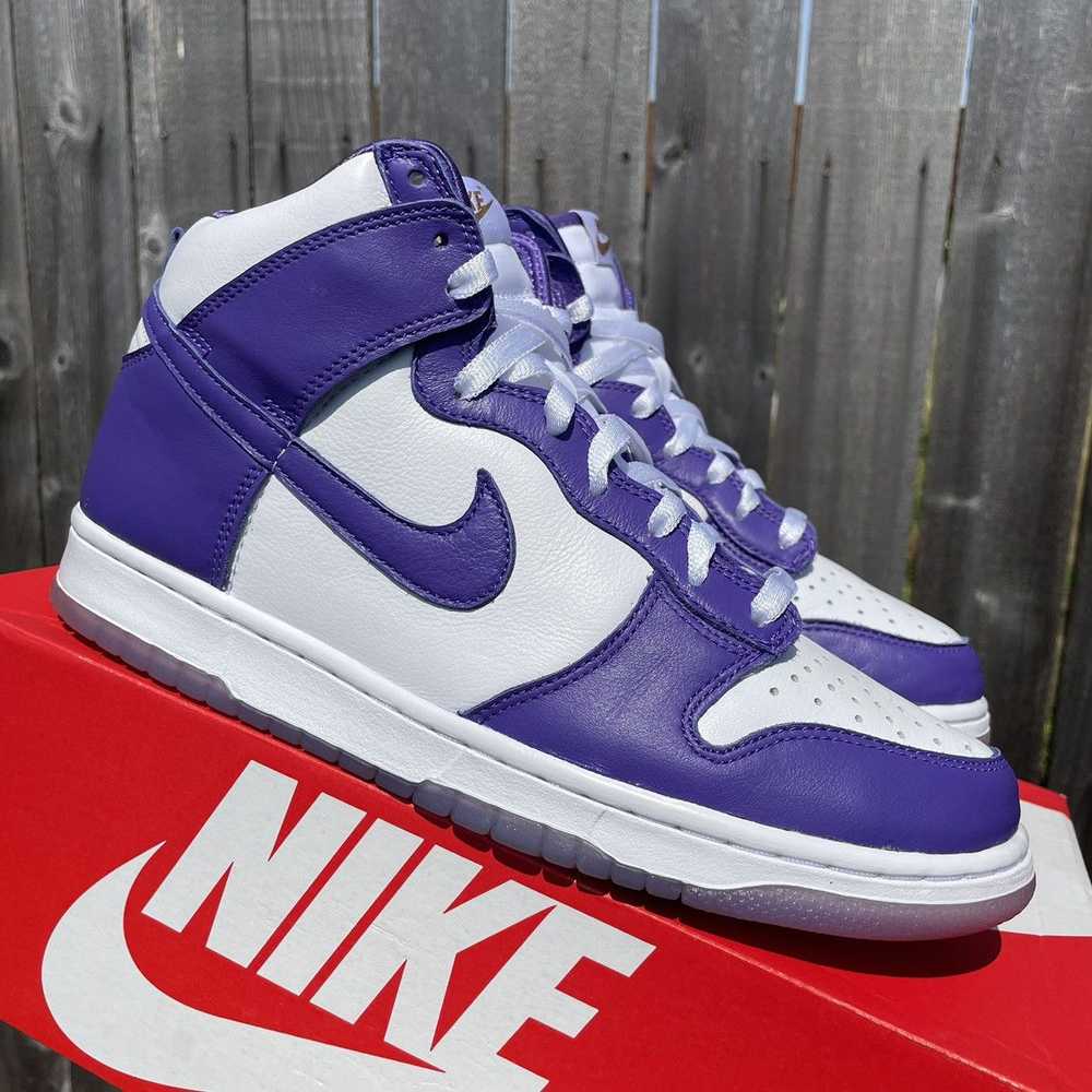 Nike Nike Dunk High Varsity Purple size 9.5m / 11w - image 1