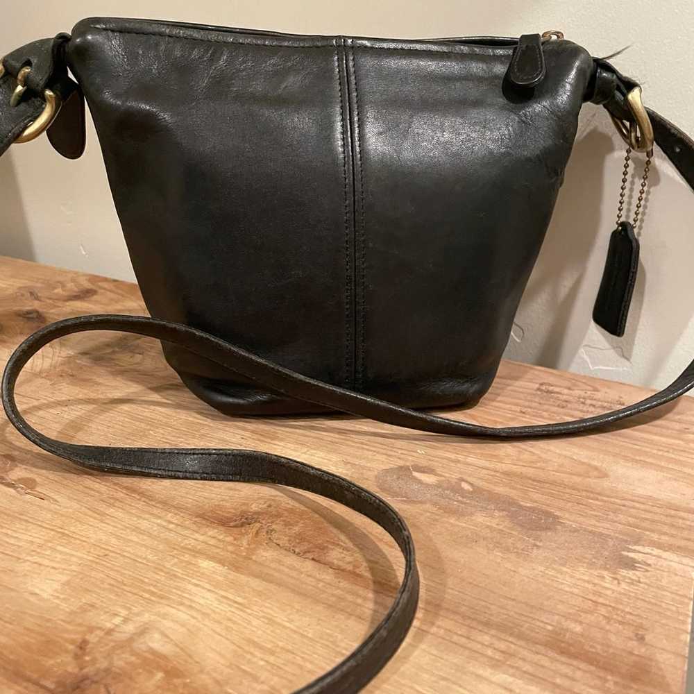 Coach vintage small bucket leather crossbody blac… - image 7