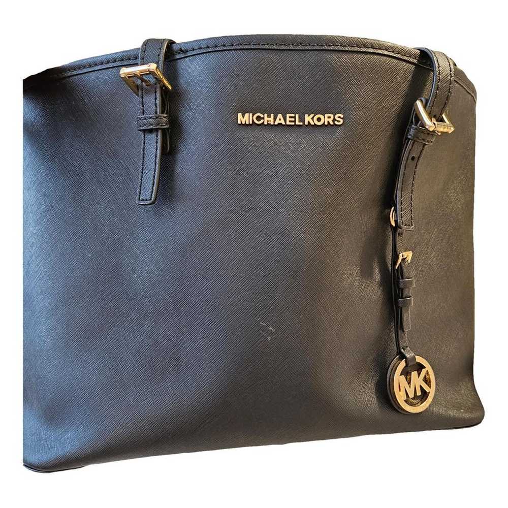 Michael Kors Selma leather clutch bag - image 1