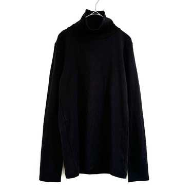 Uniqlo long-sleeve black turtleneck T-shirt, plai… - image 1