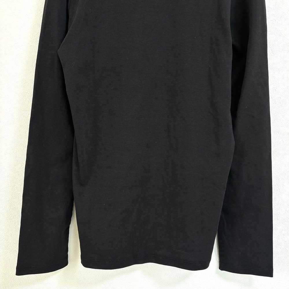 Uniqlo long-sleeve black turtleneck T-shirt, plai… - image 4