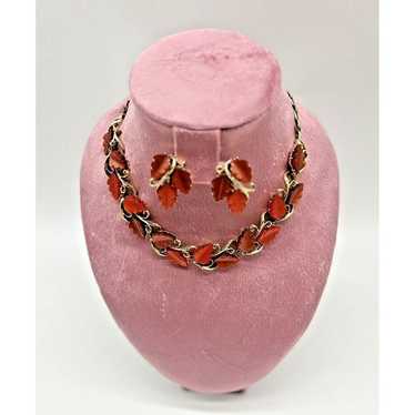 Vintage Lisner Orange & Brown Lucite Leaves Neckl… - image 1