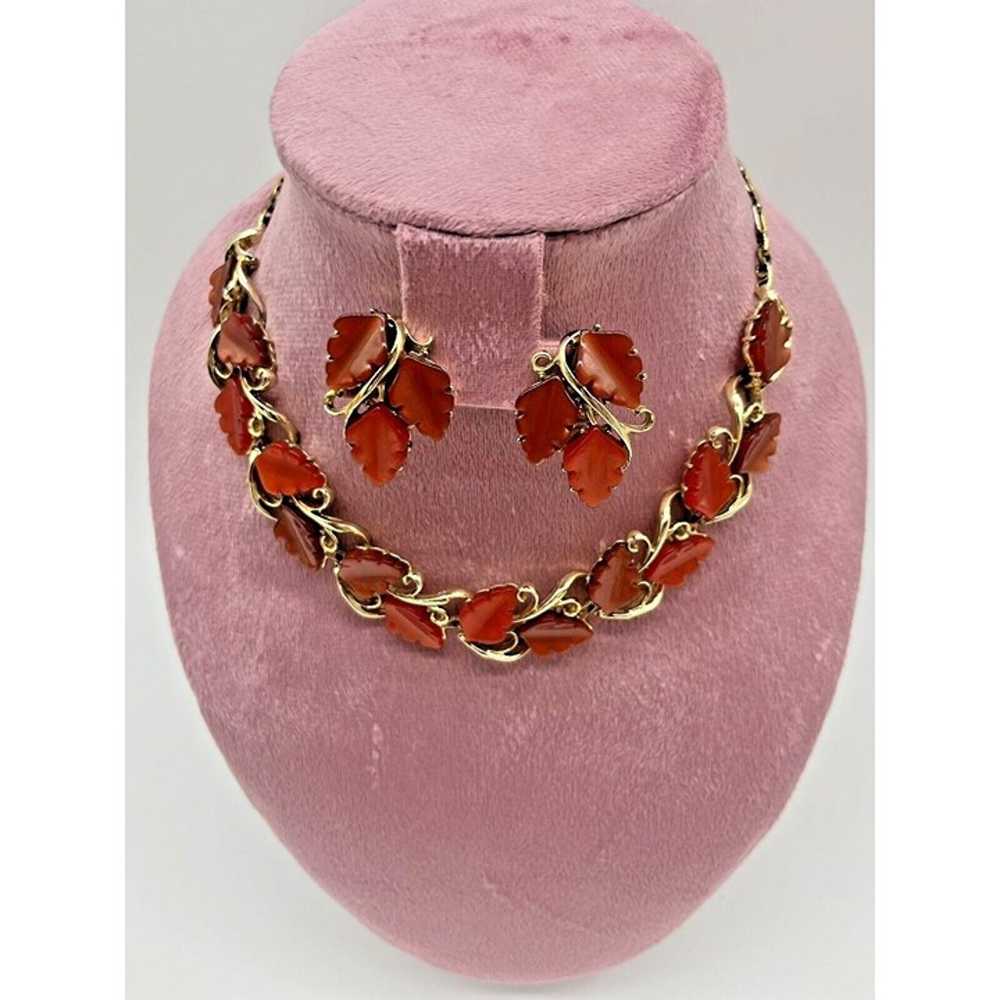 Vintage Lisner Orange & Brown Lucite Leaves Neckl… - image 2