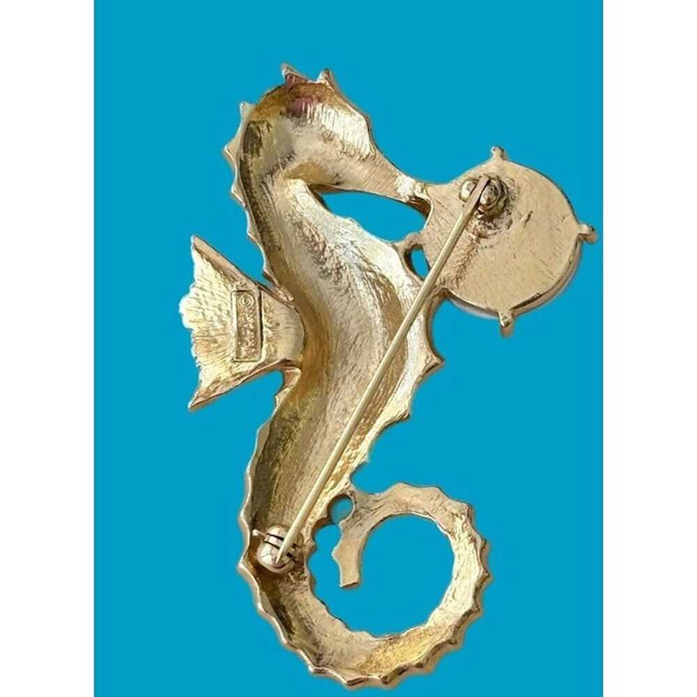 Vintage Figural Crown Trifari Seahorse Brooch w/F… - image 3