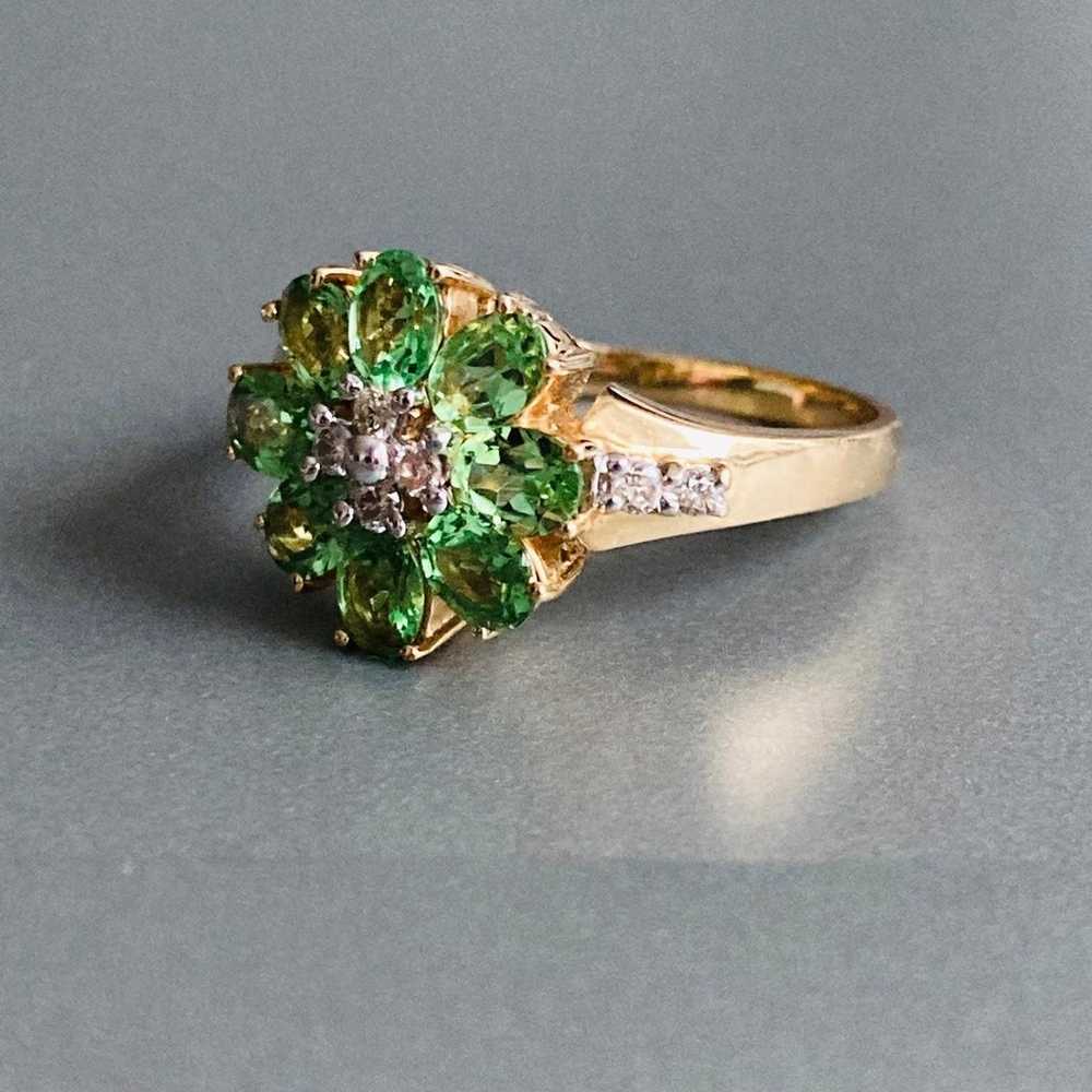 14K Gold Diamonds & Green Spinel Flower Cluster R… - image 11