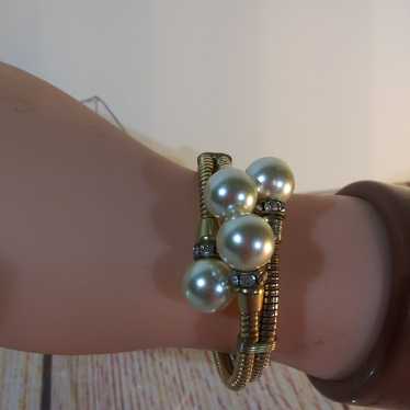 Vintage faux pearl & rhinestone Bracelet - image 1