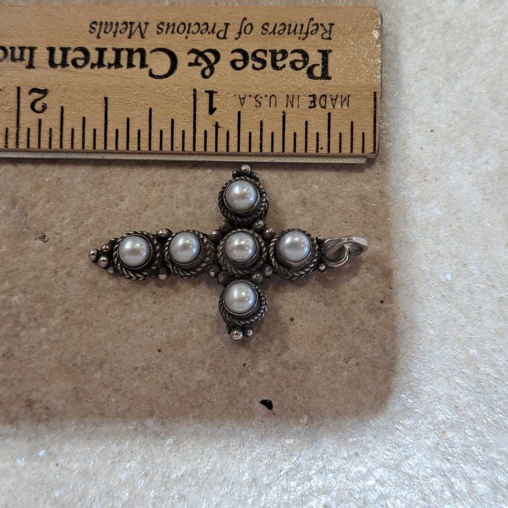 Vintage pearl cross pendant - image 5