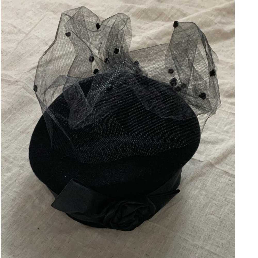 Vintage PLAZA SUITE Bow Front Veil In Black - image 6