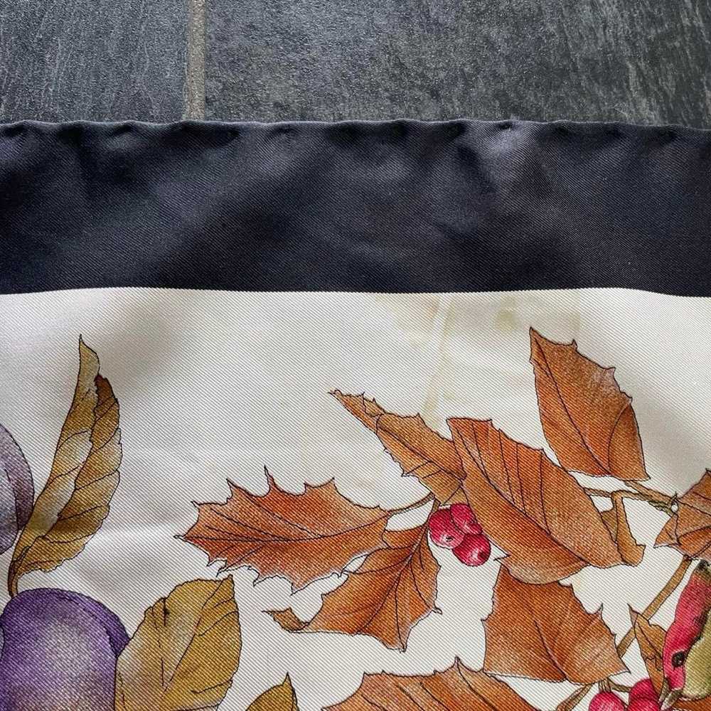 GUCCI vintage silk scarf for autumn. - image 3